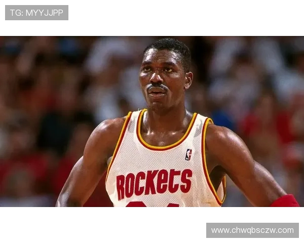 哈基姆·奥拉朱旺:从梦之队到NBA传奇中锋的辉煌与挑战 哈基姆·奥拉朱旺:从梦之队到NBA传奇中锋的辉煌与挑战
